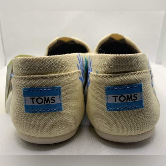 TOMS Seahorse Hand Painted Shoes Women’s size 10 Haiti Artist Flats - Picture 4 of 7